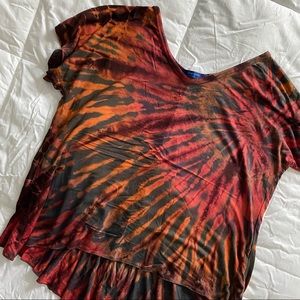 Blue Gecko Tie-dye Woman’s Top